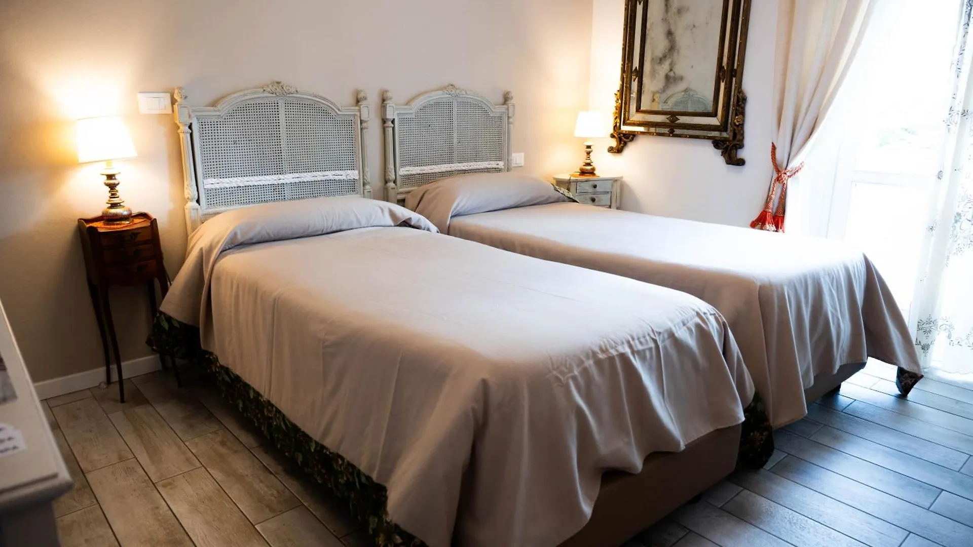La Garampa Bed and Breakfast Τσεζένα 3*,